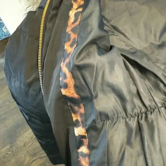 Laundry by Shelly Segel Los Angeles ladies faux fur hooded jacket in black Sz XS - Picture 6 of 11